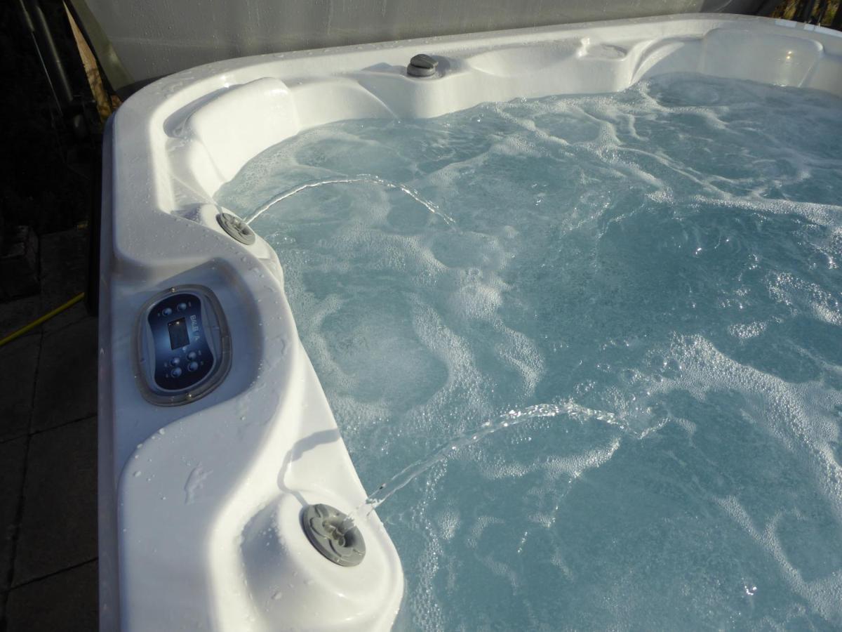 Henley-in-Arden South View Country House Sleeps 12 - Hot Tub - Views מראה חיצוני תמונה