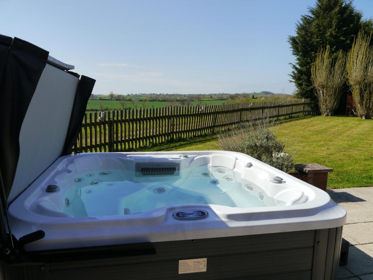 Henley-in-Arden South View Country House Sleeps 12 - Hot Tub - Views מראה חיצוני תמונה